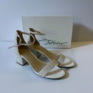 Betsy Johnson Mari - Wedding Heals - White/Ivory w/t Blue Bottom - Size 9.0